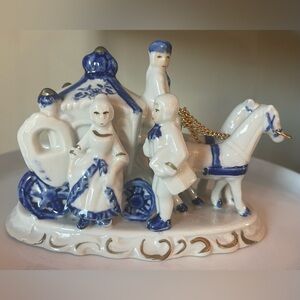Vintage Porcelain Horse-drawn Carriage Victorian Colonial Style Gold Accents